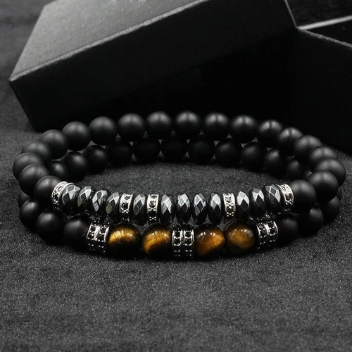 BRACELET EN ŒIL DE TIGRE ET HÉMATITE - Un ensemble de 2 bracelets